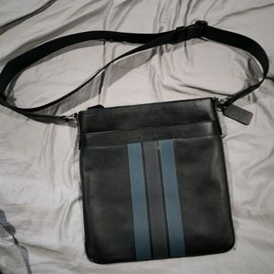 Coach bag w varsity stripe